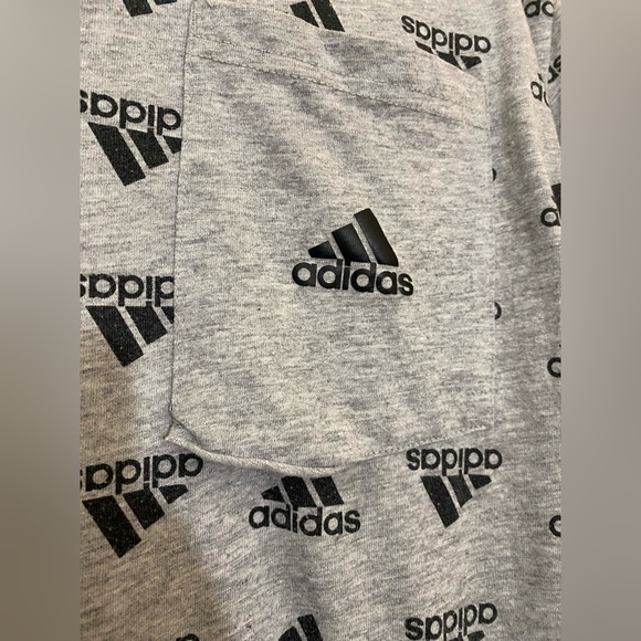 Adidas Tee - Boys XL - Picture 3 of 5